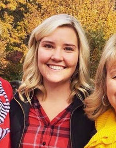 Meet your Posher, Holly